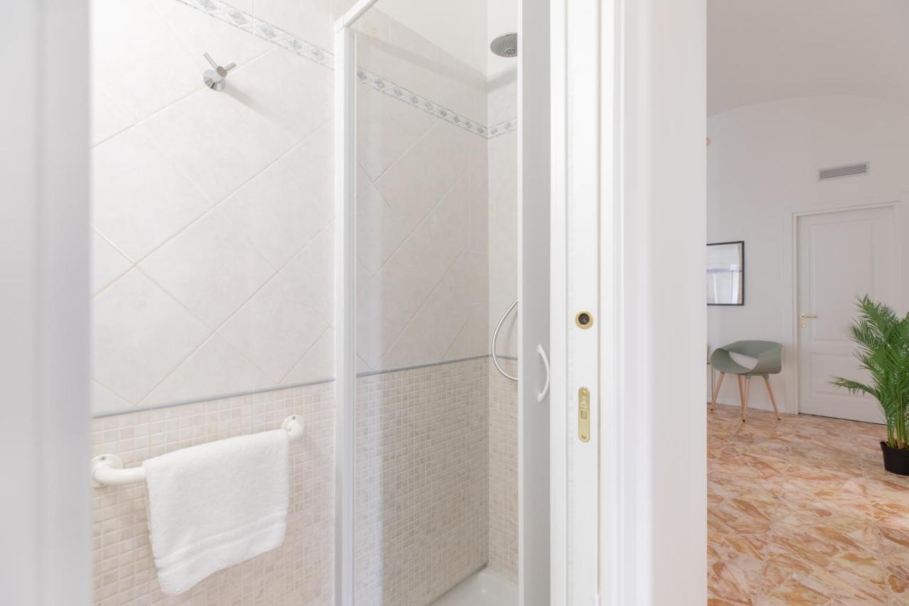 רומא Iflat Lovely Apartment For Groups מראה חיצוני תמונה